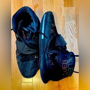 Nike Kyrie 6 Shot Clock basketball sneakers Men 10.5